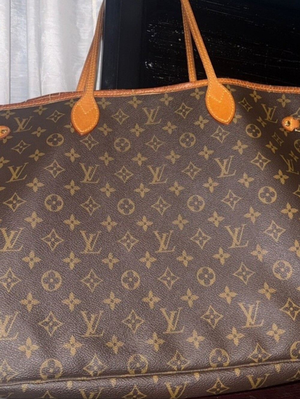 Louis Vuitton GM Tote